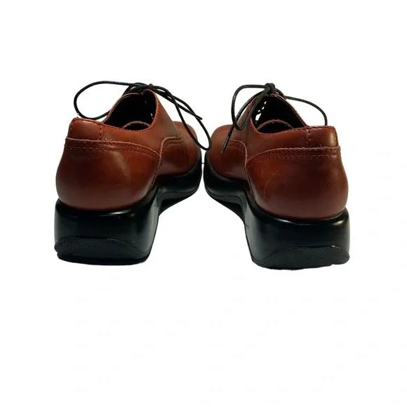 Dromedaris Red Oxfords Anti-Skid Outsoles with Rocker Bottoms Size US 7 - Picture 9 of 10